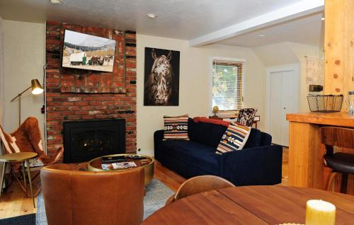 Ketchum House | Andora Villa Condo 109