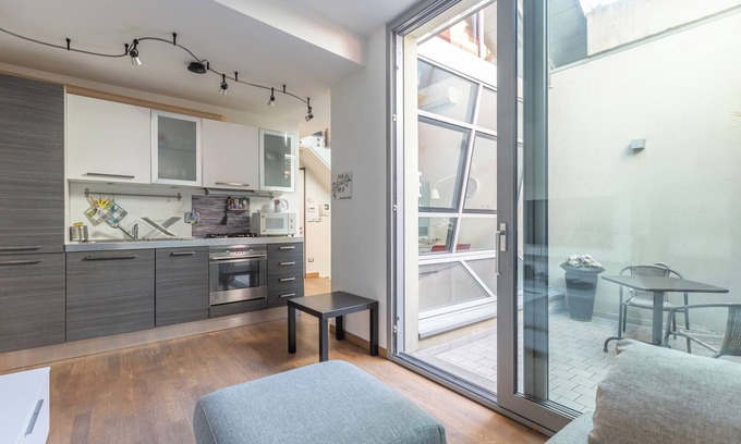 Saragozza-Porto Apartment | ANDREA COSTA