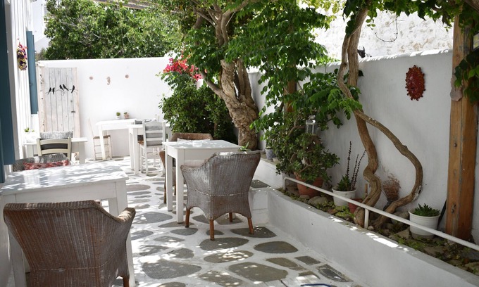 Mykonos Hotel | Andriani's Guest House