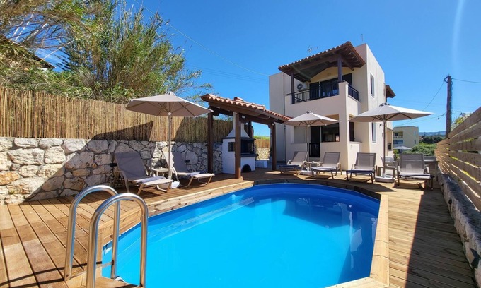 Sfakaki Villa | Anelia Serene Villa 500 m from the beach!