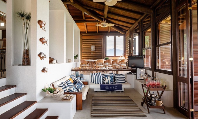 Angra dos Reis Villa | Ang014 - Beautiful 6 bedroom house with wide views in Angra