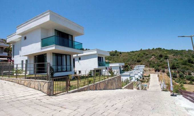 Milas Condo | Angel Houses 1