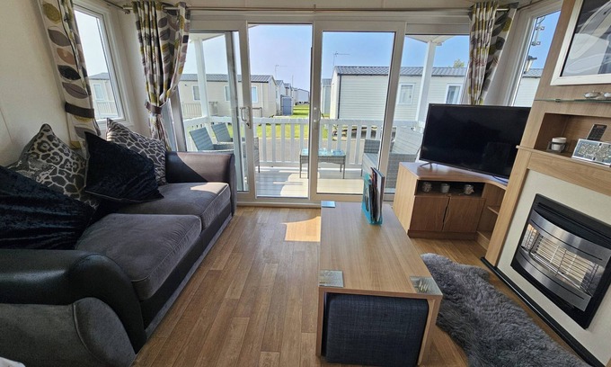Rhyl Cabin | Angie 2 Bed Rhyl Robinhood