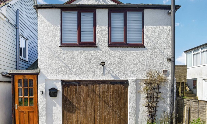 Colchester Cottage | Angie's Beachside House