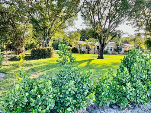 Fort Pierce House | Angle Road “A home away from home”