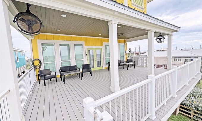 Grand Isle House | Anglers & Antlers - Beachfront- Island Realty