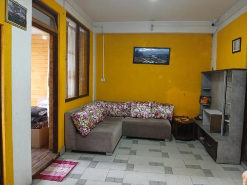 Ghoom House | Anjali homestay