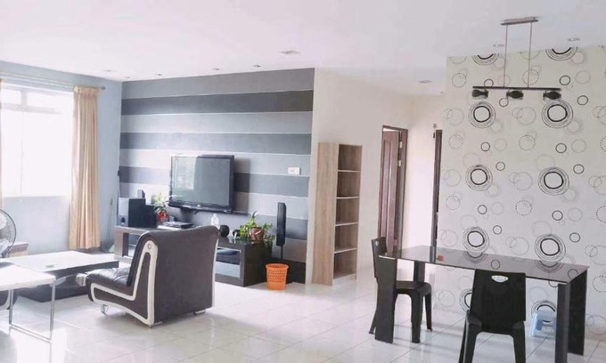 Richmond Hill Apartment | Anna温馨公寓式的住宅