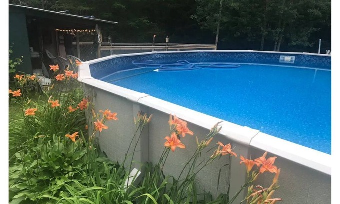 Hancock House | Annabel’s Entire house . Private backyard ,pool ,fire pit. 25 Miles to Acadia