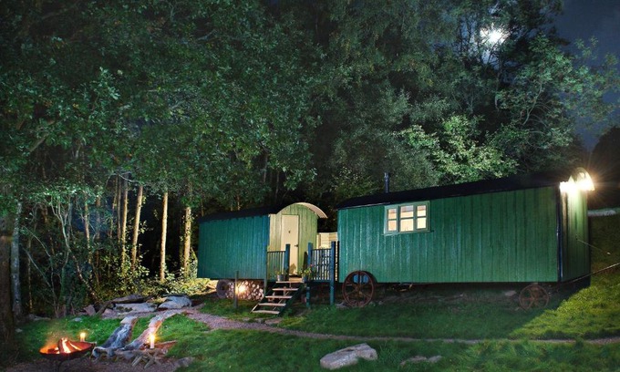 Tintern House | Anne's Hut Monmouthshire