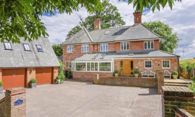 Hadleigh House | Annexe in beautiful Suffolk countryside sleeps up to 4