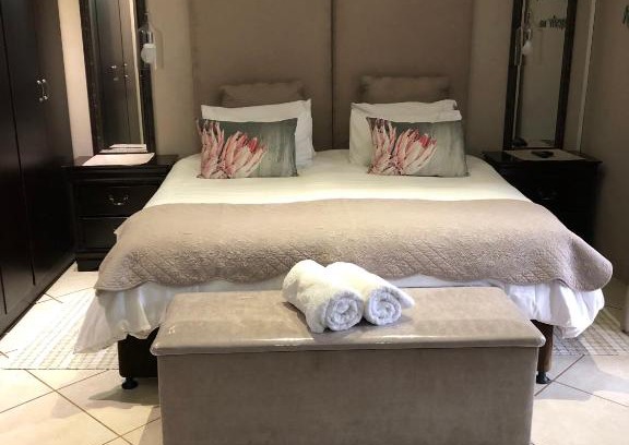Kempton Park Apartment | Annie's Place