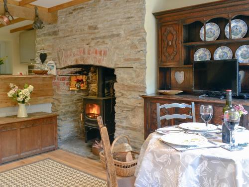 Milton Combe House | Annies Cottage