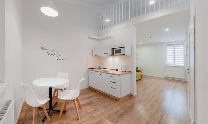 Lviv City Center Apartment | Antresol