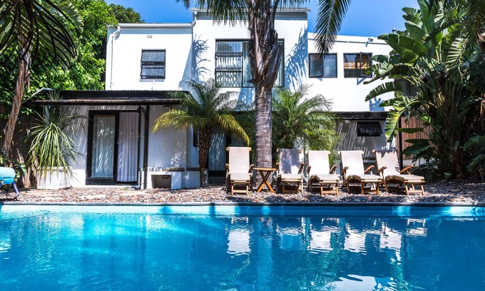 Three Anchor Bay House | Antrim Villa