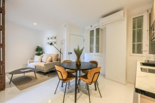 Las Acacias Apartment | AP Embajadores XVIII