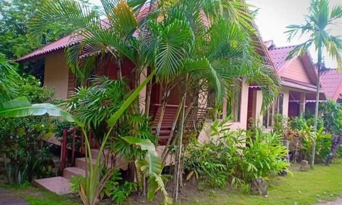Haad Yao House | Apache Bar Haad yao