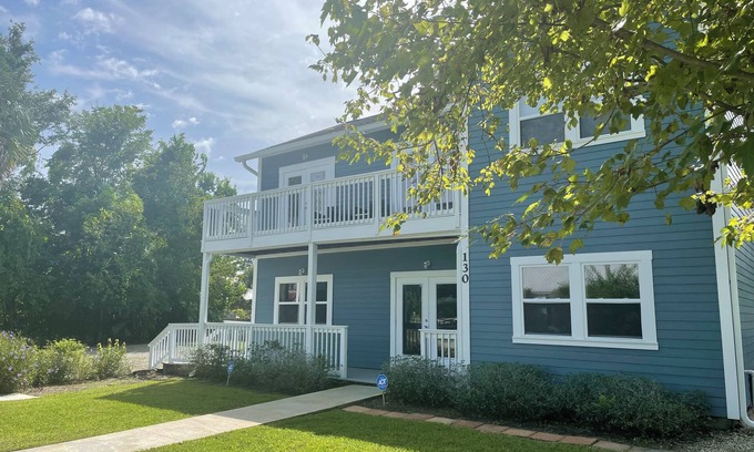 Historic Downtown Apalachicola Apartment | Apalach Escape- Walking Distance to Everything