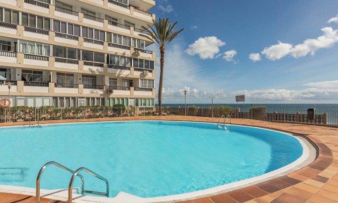 Playa del Aguila Apartment | Apartment "Soraya" on the Beach with Sea Views, Wi-Fi, Pool and Garden