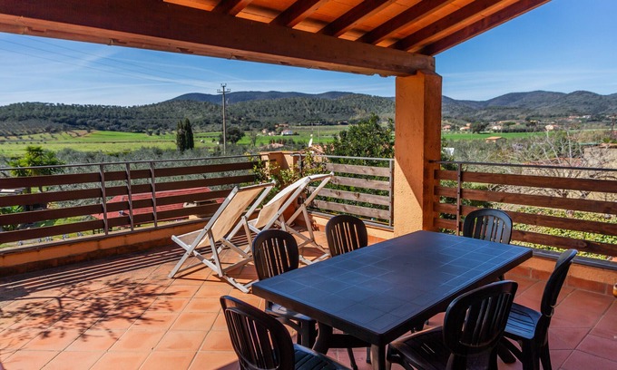 Pian di Rocca Apartment | Apartment "Casa Rita" with Shared Garden & Wi-Fi
