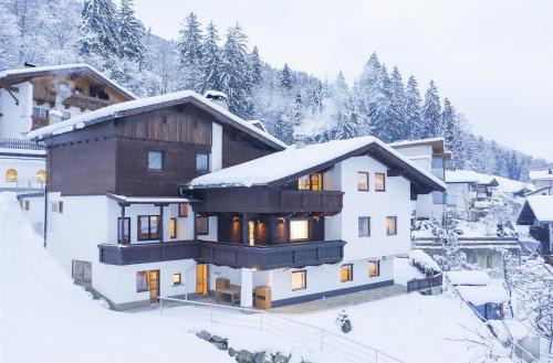 Bruck am Ziller Apartment | Apart Sunnseitn Rofan und Spieljoch