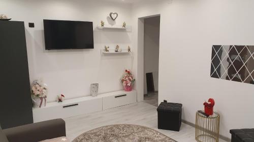 Lupeni Apartment | Apartament Ella ,wifi inclus la Straja ,Lupeni !