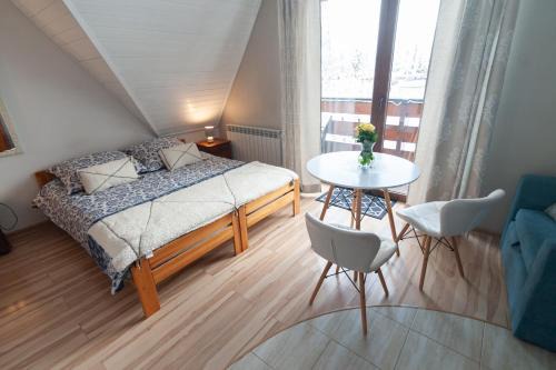 Male Ciche House | Apartament u Czernikow