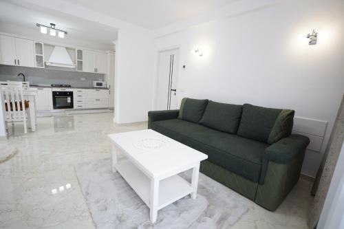 Curtea De Arges Apartment | Apartament Ultracentral NICOL