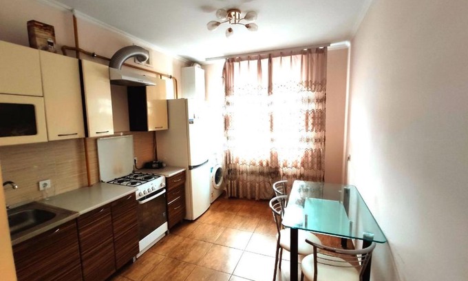 Kosuv Stary Apartment | Апартаменти в новобудові біля парку Шевченка