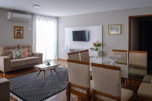 Maringa Apartment | Apartamento 3 Quartos Central com Ar SQ41