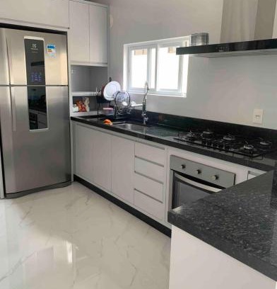 Andorinha Apartment | Apartamento 3 suítes a 100m do mar