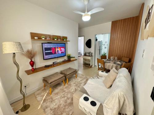 Guilhermina Apartment | Apartamento 90m da praia, com estacionamento no local, wifi grátis, próximo ao shopping e centro da cidade