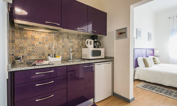 Ramalde Apartment | Apartamento A Francos Purple Room