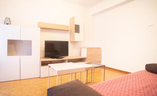 Distrito Llano Apartment | Apartamento Bécquer