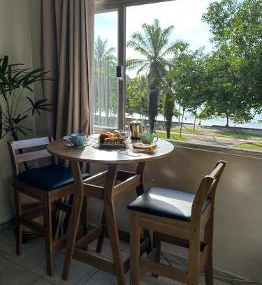 Centro Apartment | Apartamento com vista pro mar no Centro de Ubatuba - 2 quartos e cozinha completa