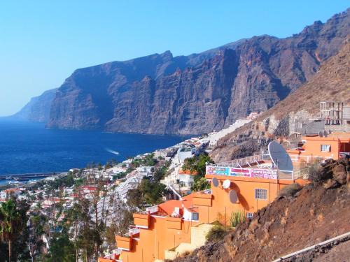 Puerto de Santiago Apartment | Apartamento con vista Los Gigantes