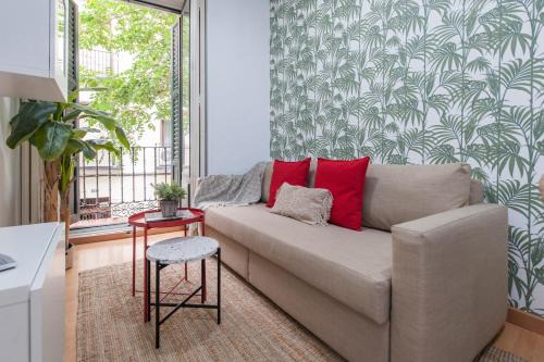 Barrio de La Latina Apartment | Apartamento con Estilo en Madrid de los Austrias -Tradición Renovada