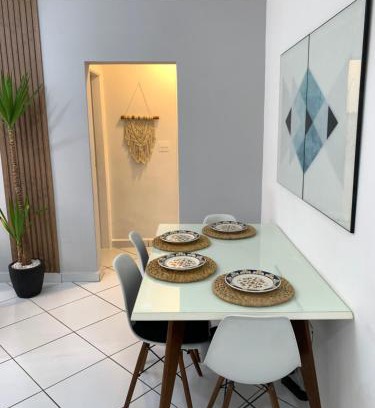 Gonzaga Apartment | Apartamento em Santos no Gonzaga em frente a praia