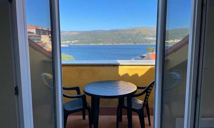 Corcubion Apartment | Apartamento en la Playa de Quenxe