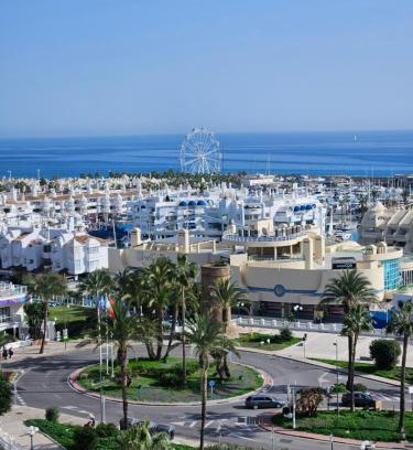 Benalmadena Costa Apartment | Apartamento en primera linea