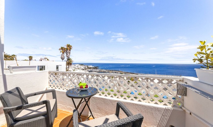 Puerto del Carmen Apartment | Apartamento Mar Azul