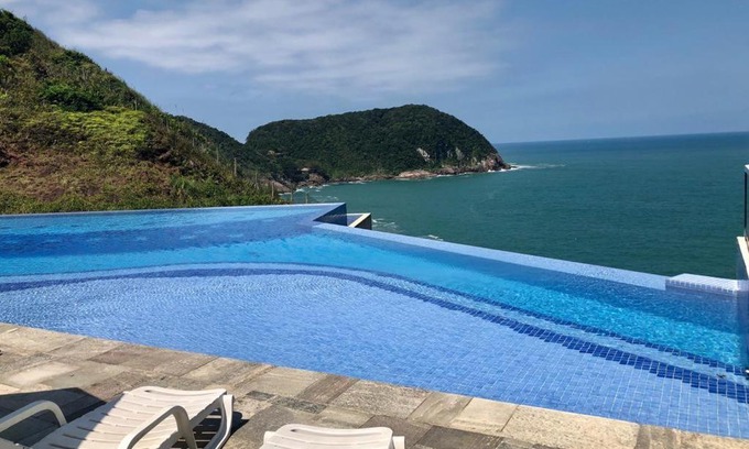 Peninsula Apartment | Apartamento Familiar Guaruja