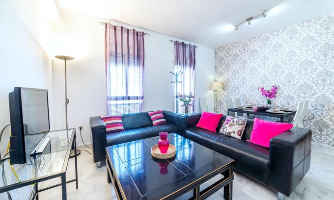 Pino Flores Apartment | Apartamento La Salle
