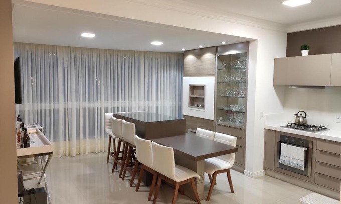 Castelo Branco Apartment | Apartamento luxo Meia Praia