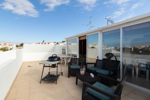 Patio Apartment | Apartamento Marina