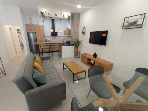 Distrito Noroeste Apartment | Apartamento moderno junto a estación de tren