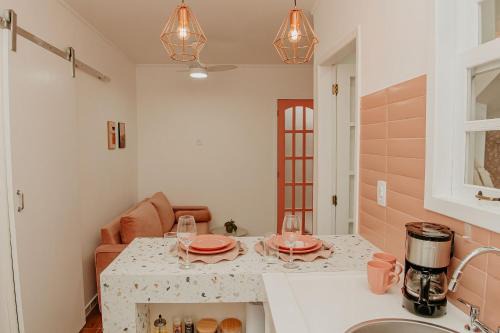 Jardim Caicara Apartment | Apartamento para casal - 2,4km PRAIA DO FORTE