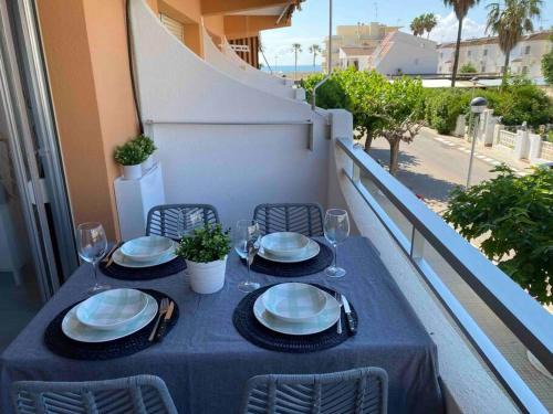 Peniscola Apartment | Apartamento pegado al mar .