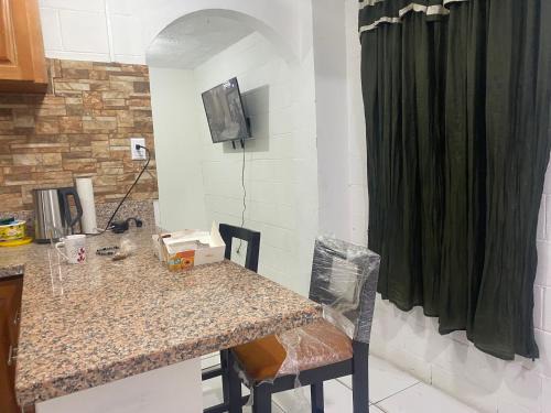 San Salvador Apartment | Apartamento pequeño