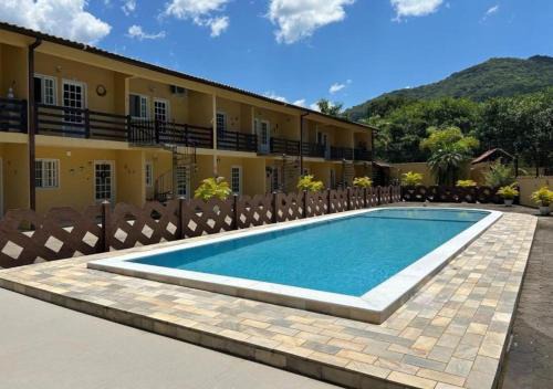 Ubatuba Apartment | Apartamento próximo a Maranduba, local com piscina